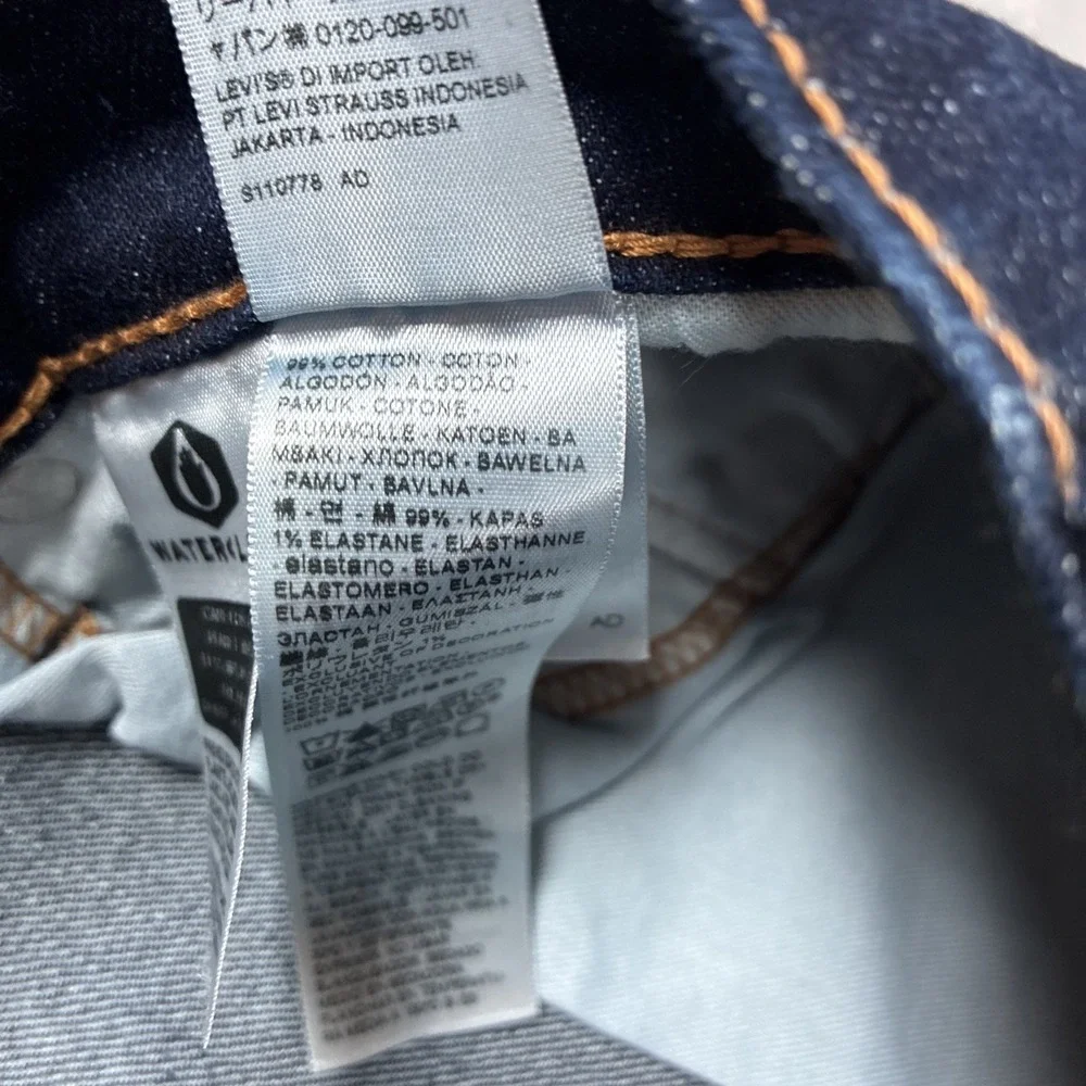 New Mens Levi's 502 Taper Dark Wash Jeans‎ Size 27x32 NWT Irregular